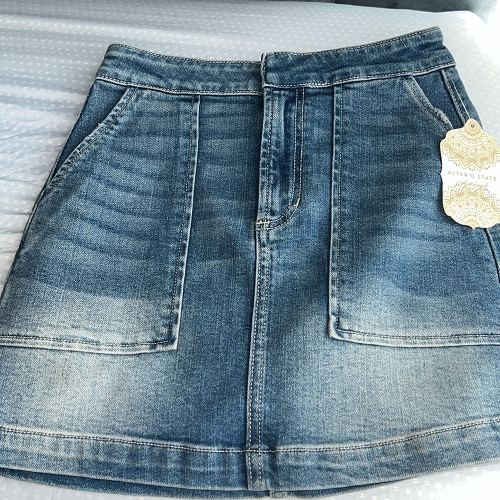 Brand new Altr’d state skirt!